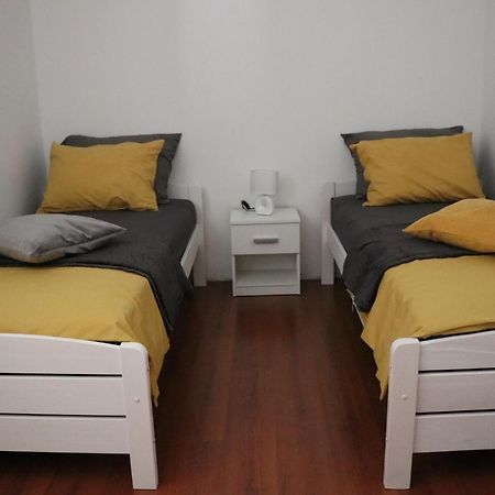 Nona Lili Apartment Izola Kültér fotó