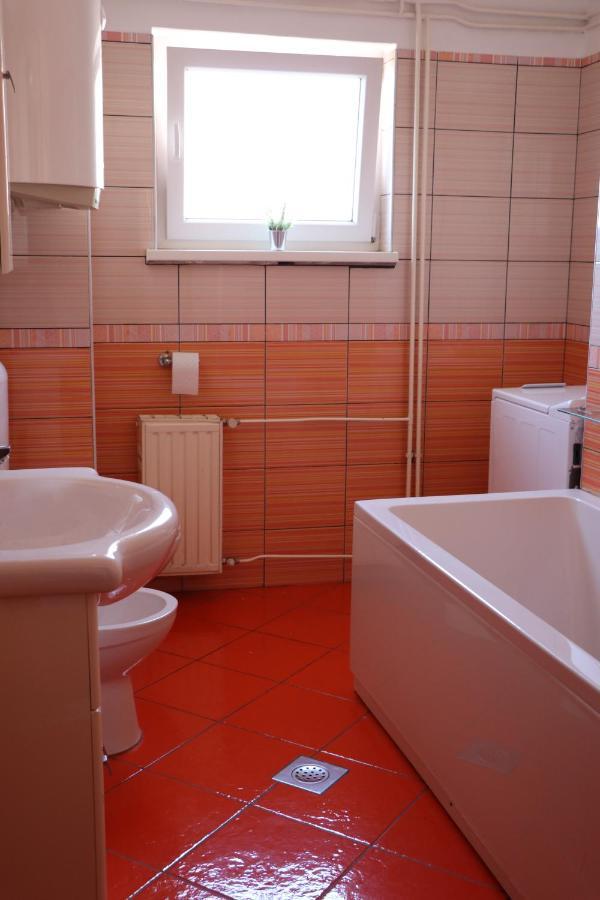 Nona Lili Apartment Izola Kültér fotó